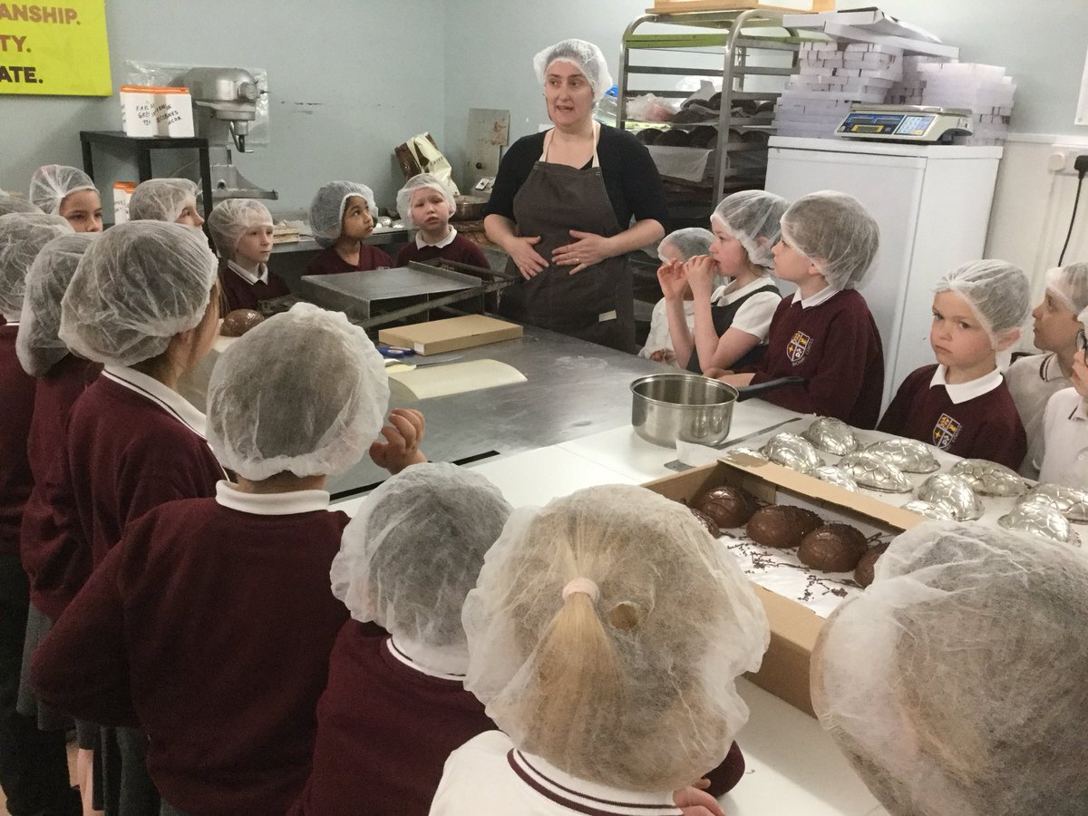 RCS_MrsBray's tweet photo. @RCS_main @PeleTrust Ash Class had a fantastic morning visiting a working chocolate factory today as part of our chocolate topic! https://t.co/x4ZTITZoFc
