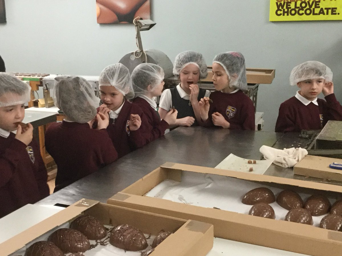 RCS_MrsBray's tweet photo. @RCS_main @PeleTrust Ash Class had a fantastic morning visiting a working chocolate factory today as part of our chocolate topic! https://t.co/x4ZTITZoFc
