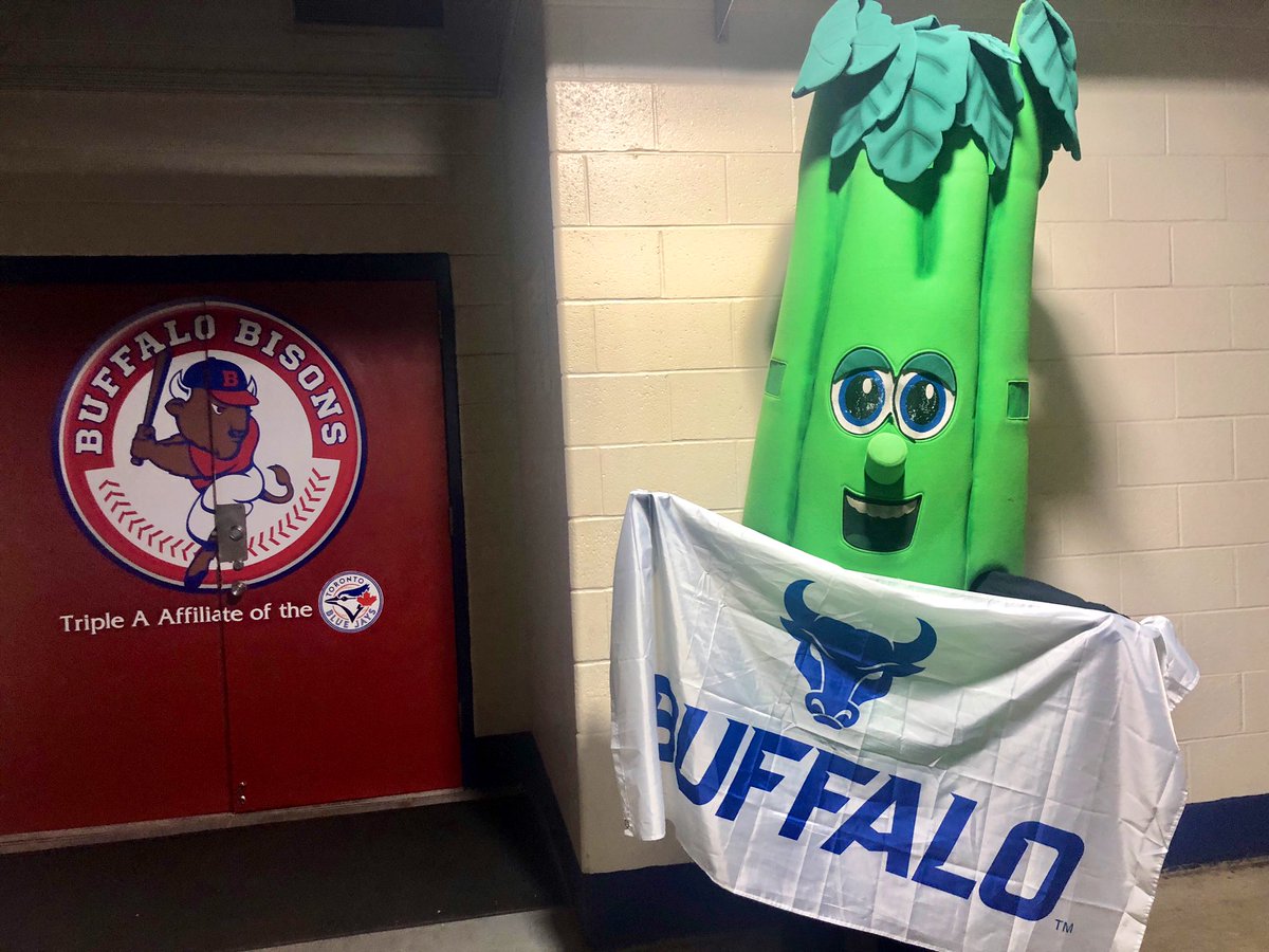 Good luck today @UBmenshoops <a href="/UBwomenshoops/">Buffalo Women's Basketball</a>!!! I’m ROOTING for all of you!