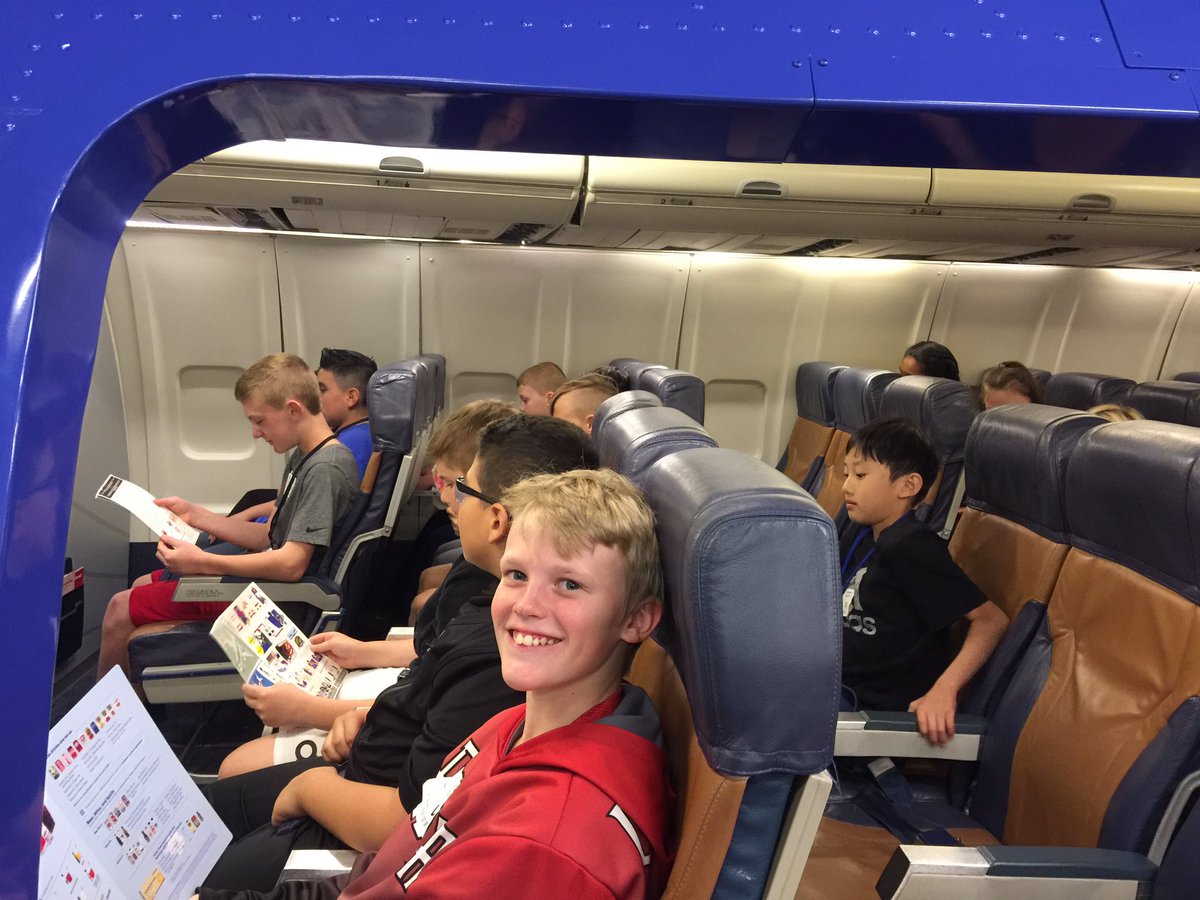 rhondabyler's tweet photo. Baxter fifth grade field trip to Southwest Airlines Headquarters. We had a great time! #MISDProud #MISDHappy https://t.co/O5sqGld898