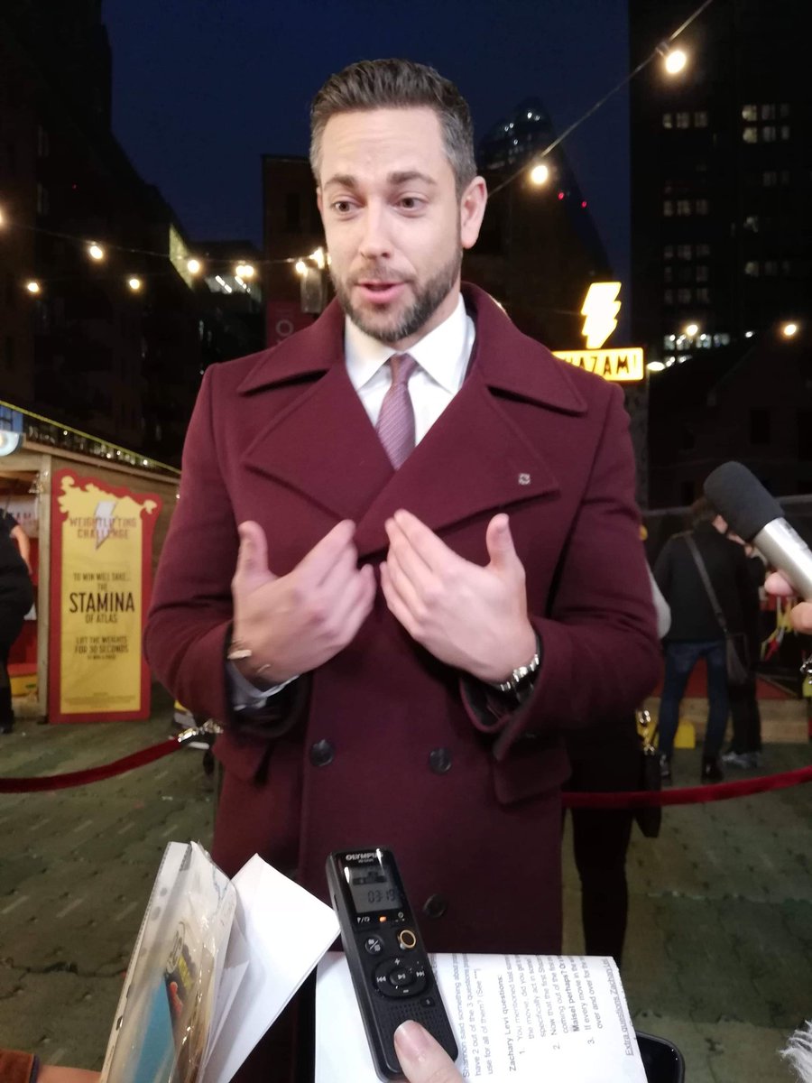TheGreenColine's tweet photo. Had such a fun time at the @ShazamMovie funfair in London! Got to see an advance screening of #SHAZAM and met my favourite nerd @ZacharyLevi! Both are amazing! https://t.co/2hAD4voGAx