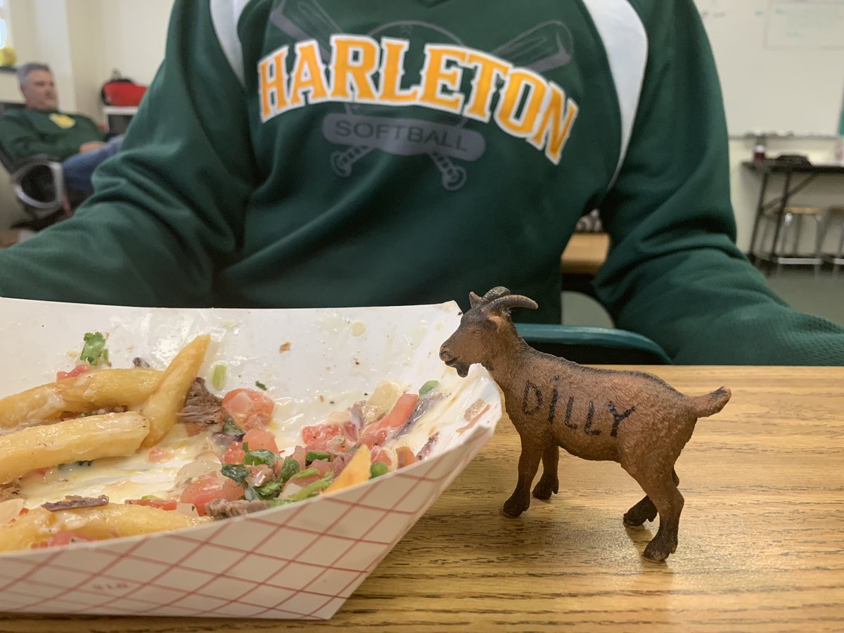 HarletonSoftba1's tweet photo. Dilly went HAM on the BIG CHEESEY today and wishes there was a taco called the DILLY!!  #gameday @wrightontaco https://t.co/lQqPb56VZJ
