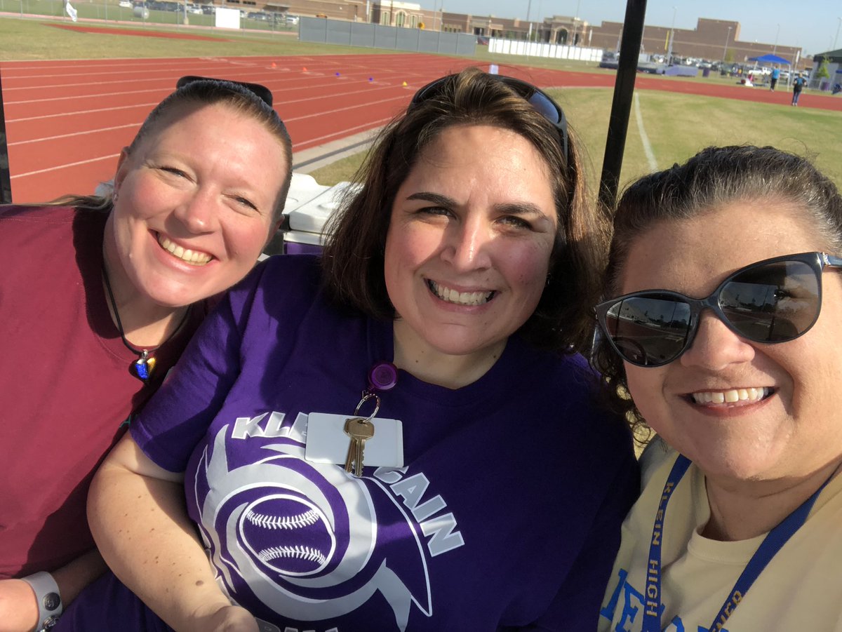 katykeener's tweet photo. Great morning volunteering @KleinCain Games!  @ChristyAStanton, you did an amazing job!!! https://t.co/Lb2CWGIE6h