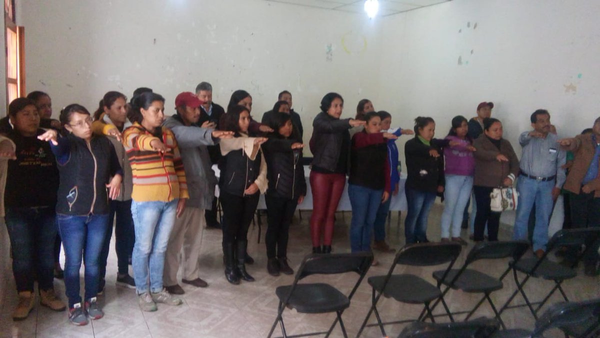 El día de hoy se realizó en el municipio de Tlacuilotepec la constitución del Consejo Municipal de Participación Social en Educación. Esta actividad forma parte de las estrategias de la Agenda Educativa Regional, la cual orienta sus acciones al desarrollo y mejora educativa.