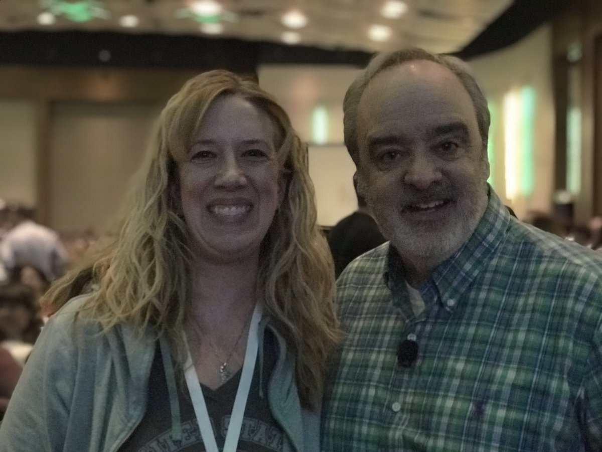 MrsLawsonTechEd's tweet photo. Learning about amazing technology to transform my teaching! Oh, and hanging with @jerrybrooksprin #MACUL2019 https://t.co/8u2MDGut94