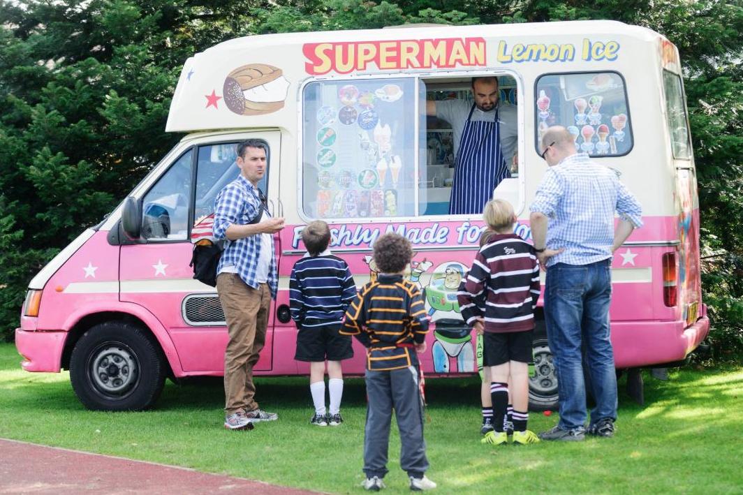 OEJuniorRugby's tweet photo. OE U7s looking forward to hosting the @KentRugby U7s Festival this Sunday - Always a fantastic day, as players &amp; parents get to experience their first Kent Festival - 32 clubs &amp; 72 teams - lots of games, fun, hot dogs &amp; ice cream!! - Full details on... https://t.co/ie2BjBtF9B https://t.co/2frrdYj63a