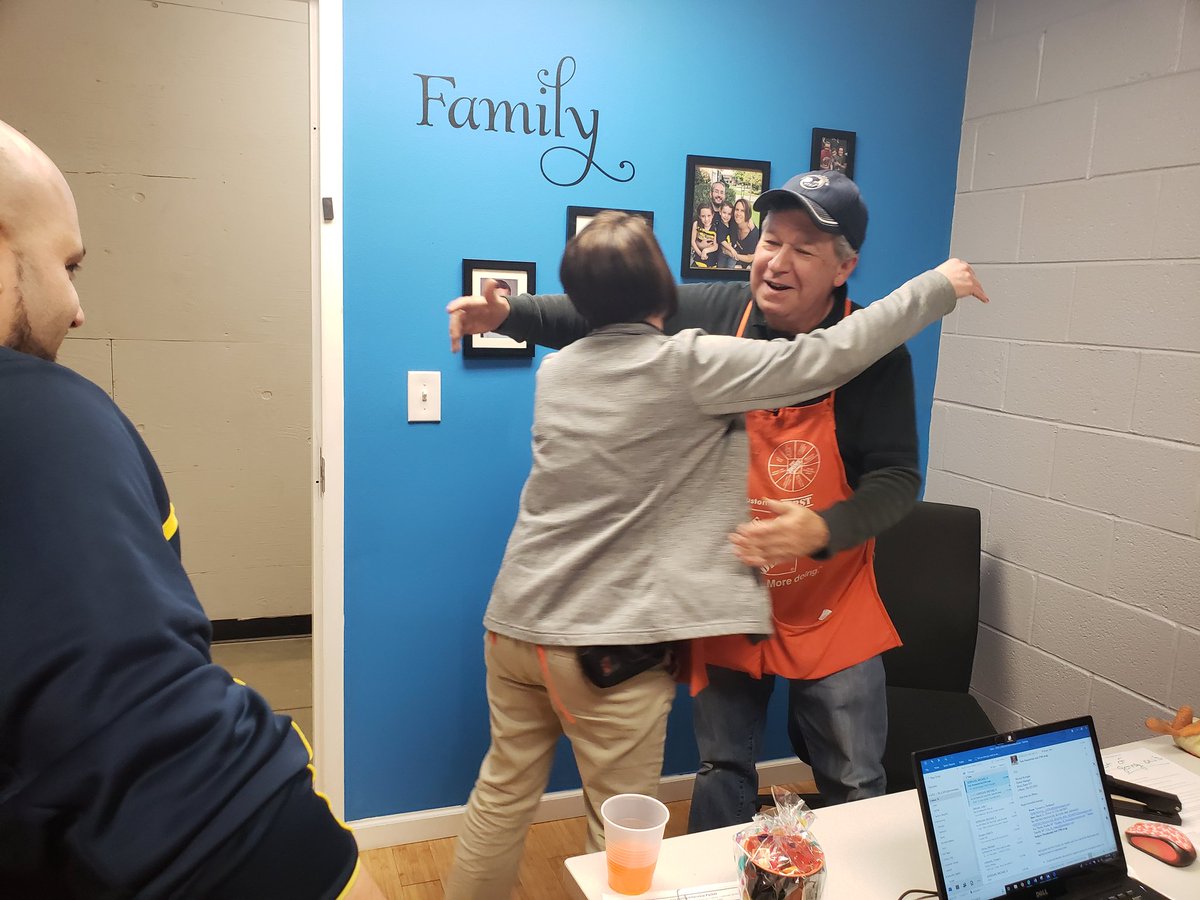 EmilyPease18's tweet photo. Kicking off Success Sharing Weekend!!! Great job Todd D23 @THDShelby @jody_delicato @Maadd33 @KathyHD2758 @Thomas_Jabtecki @BobbyPooleII https://t.co/rOiey90gK1