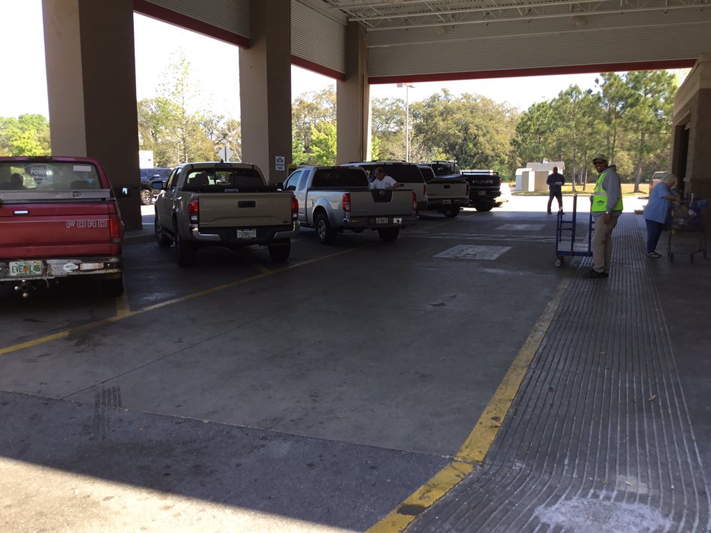 Lowes1142's tweet photo. Having an awesome turn out for pro event today in SW Pensacola https://t.co/5Brc9DHmSw