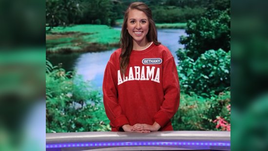 WMCActionNews5's tweet photo. Olive Branch native spins the @WheelofFortune tonight
https://t.co/pMu00B4zQA https://t.co/0gFUg5SBbZ