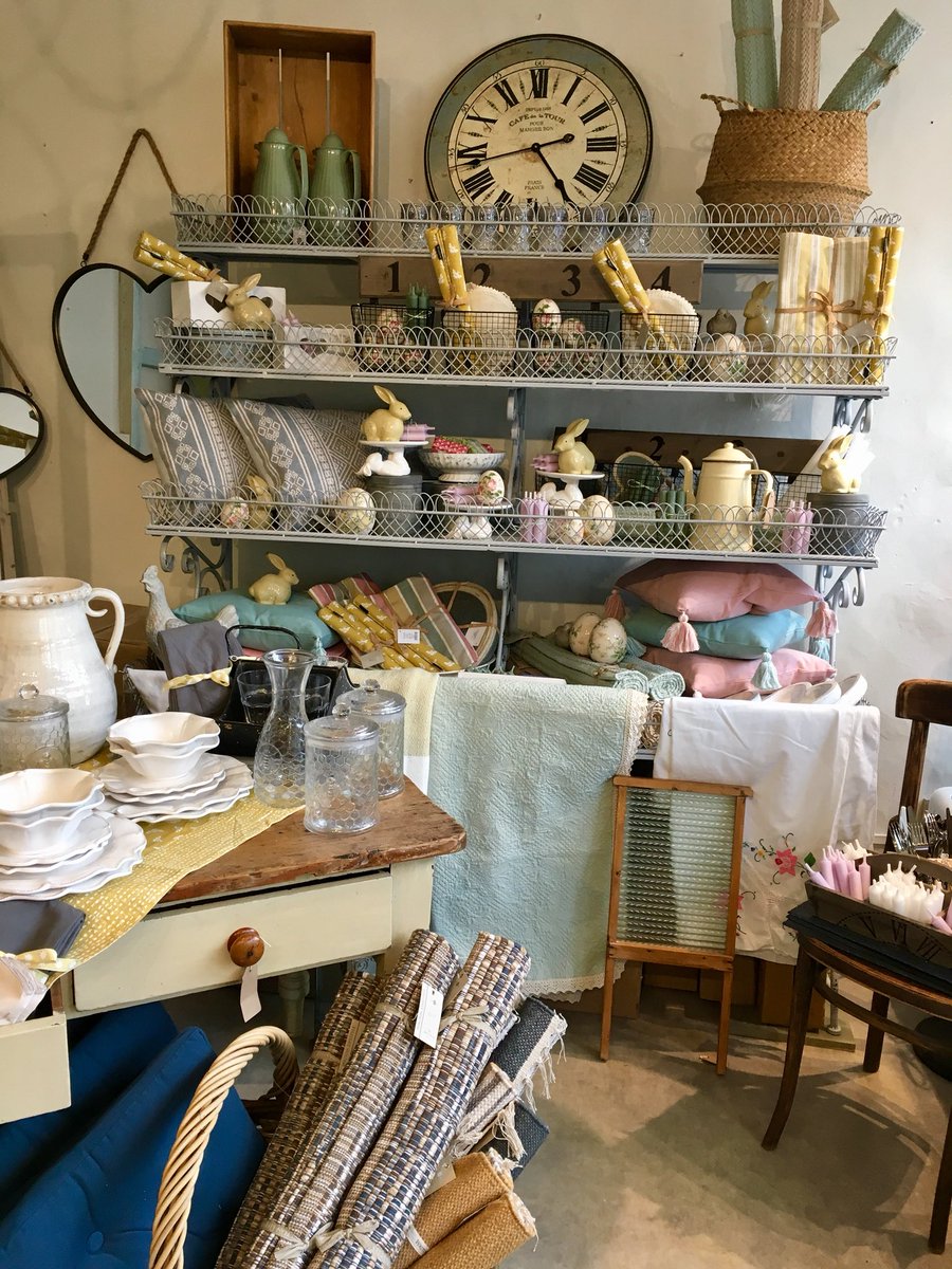 Some gorgeous new Spring stock has arrived this week.  See if you can spot the bunnies!

#springishere #easterdecor #vintageshop   #vintagehome #vintagefurniture    #interiorstyling #countryhome #sourceforthegoosestyle #interiors #northdevon  #DevonPixels  #offlineshop