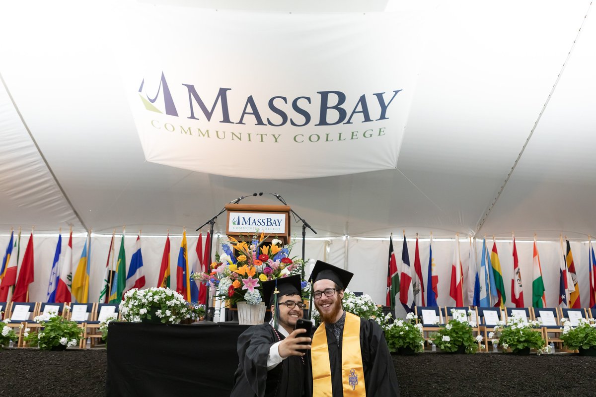 MassBayCommCol's tweet photo. Say it loud, say it proud!
#CommunityCollege is changing lives. Share your success story with us.
We want to hear from you!
#StartHereGoAnywhere
#MassCC
@MassCCs https://t.co/XMcHatx2V6