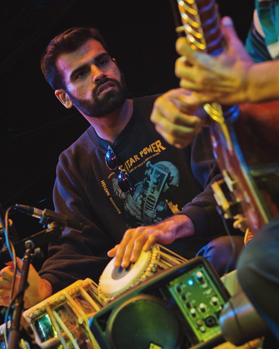 kuumbwajazz's tweet photo. .@KmanMusic1 is an alum of our Kuumbwa Jazz Honor Band...so great to see him onstage with @SitarPower last night! (📷: r.r. jones) #kuumbwajazz #santacruz #sitarpower #tabla #musiceducation https://t.co/fypBwUttMv