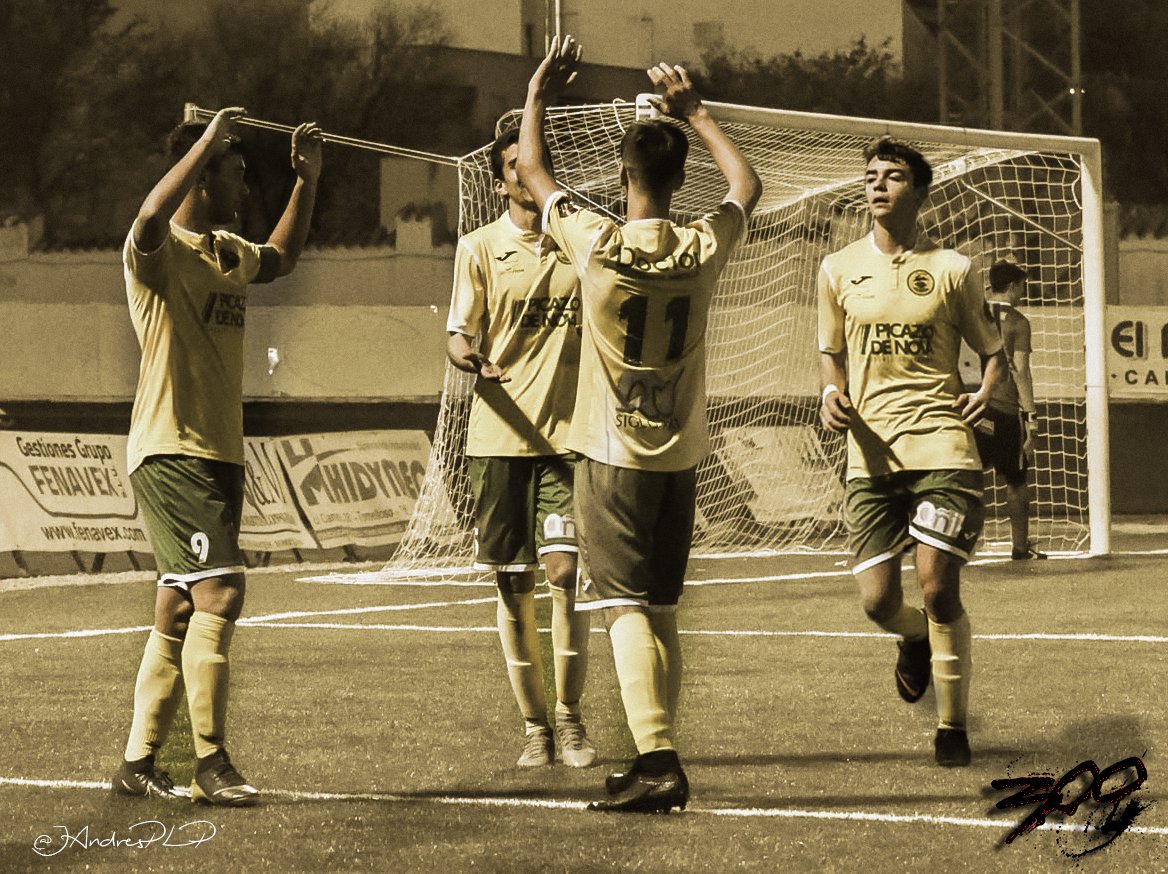 jandresplp's tweet photo. Los Espartanos son iguales a los demás cuando pelean solos, es peleando juntos, como colectivo, cuando sobrepasan a todos los enemigos.
.
@AtlTomellosoJuv "B".
.
#Tomelloso #YaHueleAEstadio #vamoscantera #EsUnaFinal #Unidos #AuriVerdes #fuerza #pasion #fe #cabeza #motivacion https://t.co/E85eBSSsmr