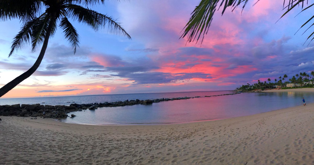 Dorado_Beach's tweet photo. We can’t think of a better way to starting and ending your day on the #IslandOfEnchantment than on the sands of #DoradoBeach Resort &amp; Club. Here’s our couples’ guide to spending the day in #PuertoRico, starting and ending with us: https://t.co/uf2lTcBJAA https://t.co/o4pR0oP72Q