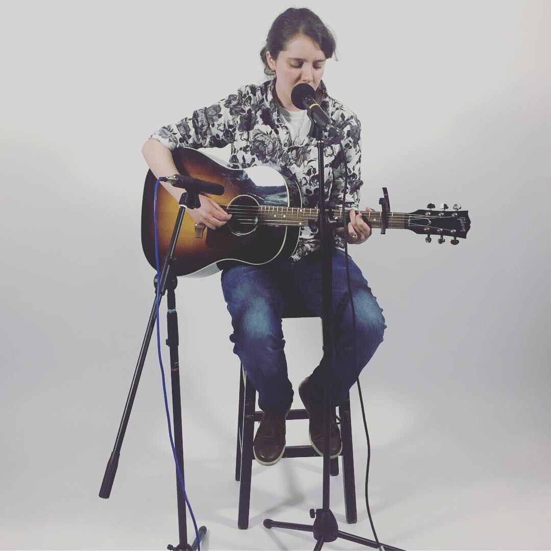RFreePress's tweet photo. We’re back with a brand new #liveinthestudio with the lovely @roseanne_reid who stopped by for a session this week 💃🏻🕺🏻💃🏻 Check out her performance in the link below or link in our bio ✨🎬❣️ 
#roseannereid #liveinthestudio #CITUK #RFPUK 
https://t.co/kqPohd64ir https://t.co/fBLNr2Ig5K