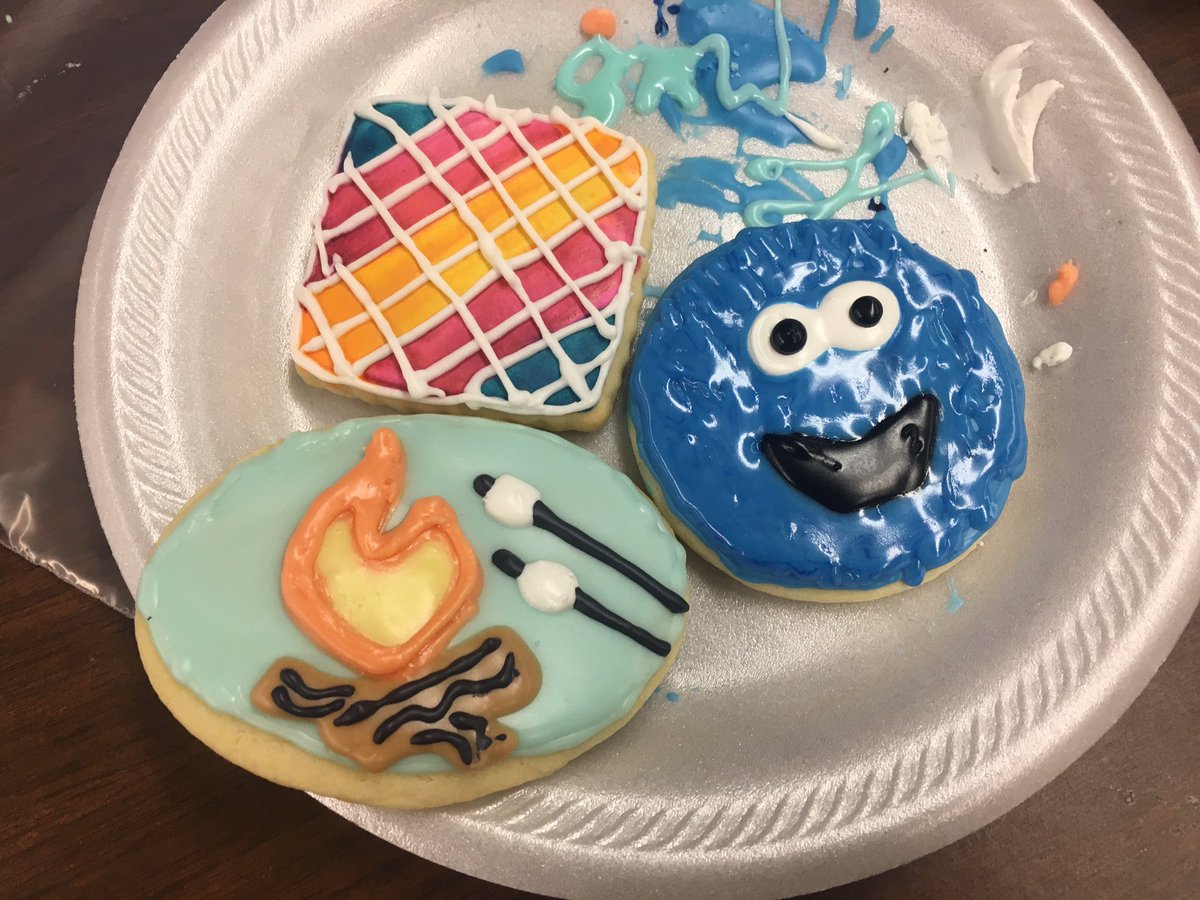 Jordan Walker (@jwalker320) on Twitter photo Thanks to <a href="/UAIdeaDay/">UA Idea Day</a> I got to learn how to make these! I attempted <a href="/MeCookieMonster/">Cookie Monster</a>...Hope he likes it. #cookies Thanks to <a href="/UAIdeaDay/">UA Idea Day</a> I got to learn how to make these! I attempted <a href="/MeCookieMonster/">Cookie Monster</a>...Hope he likes it. #cookies