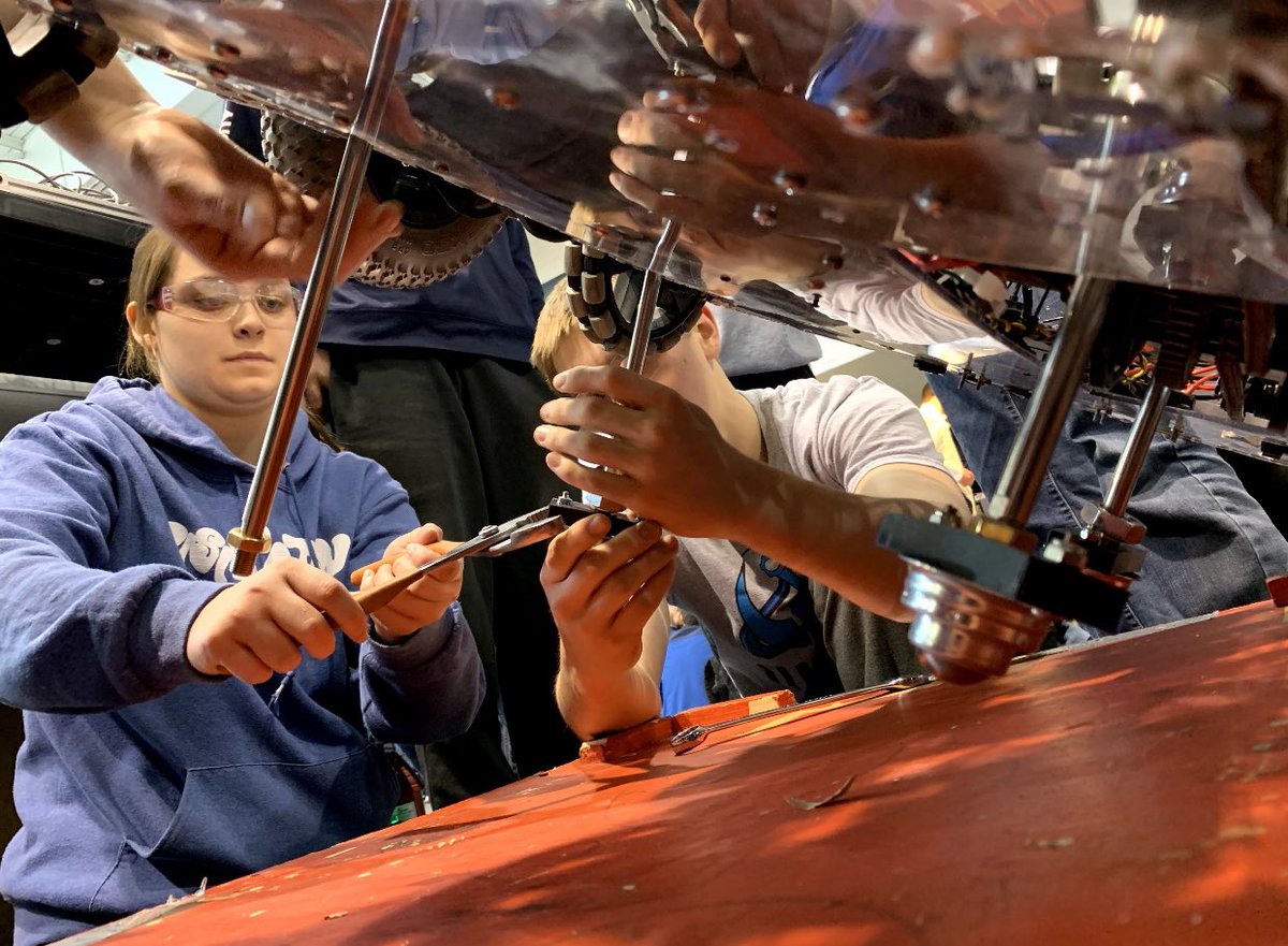 The Roborebels are in Peoria and having a lot of fun competing. Make sure to drop by and watch us compete! #FRCrobotics #FIRST #rebelstogether