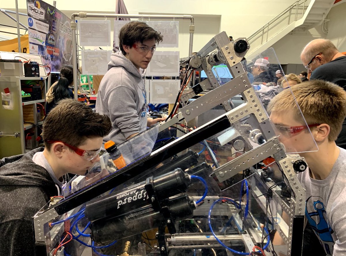 ViPrs1329 tweet media