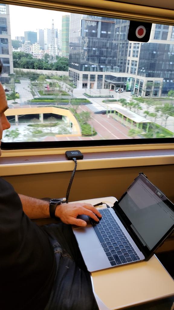 gopuck's tweet photo. Always on the GO 🚂🔋

#GOPUCK #PoweringProductivity https://t.co/EeY6rZ5Ocf