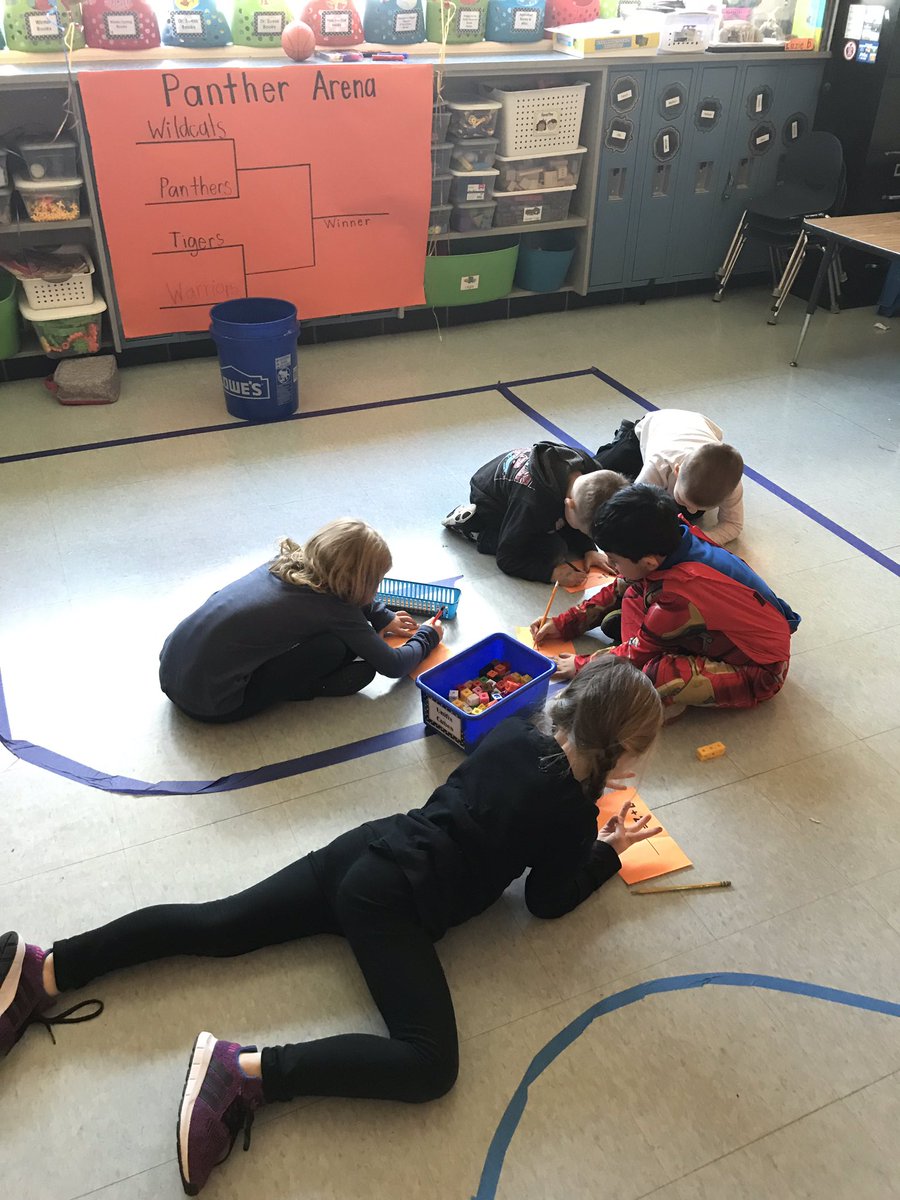 MissStarner_PSE's tweet photo. Jumping into Spring Break with a little March Madness Addition Tournament! #SetTheStageToEngage @MrsAcklin @PSESCPS @shelbycountysch https://t.co/A0eG5zVoia