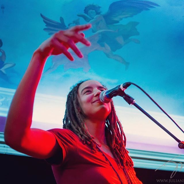 robflax's tweet image. #DOUBLESTUFFED #SPRINGBREAKTOUR continues tonight! This is my bandmate and dear friend, @sperosounds, and we’re playing tonight in Portsmouth! Come  see us make sounds!

#Repost @billywylder
・・・
Yo Portsmouth! See you tonight at the @pressroomnh. @ge… ift.tt/2YdQjkQ