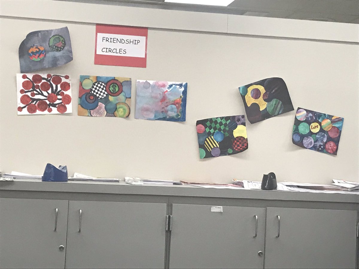 TISD_MTSS's tweet photo. Establishing community in restorative circles with Ms. Bohannon at Connections Academy! #friendshipcircles #differencesareok #destinationexcellence @TStudentsupport https://t.co/kUepj36zXu