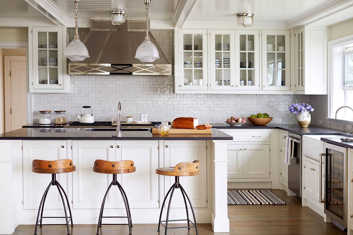 RenoSelectCA's tweet photo. Transitional kitchen design and renovation featuring mosaic tiled back-splash and custom nickel finished hood range
#renoselect #interiordesign #kitchen #kitchendesign #kitchenremodel #kitchenrenovation #renovation #remodel https://t.co/fjQFEEUEtk