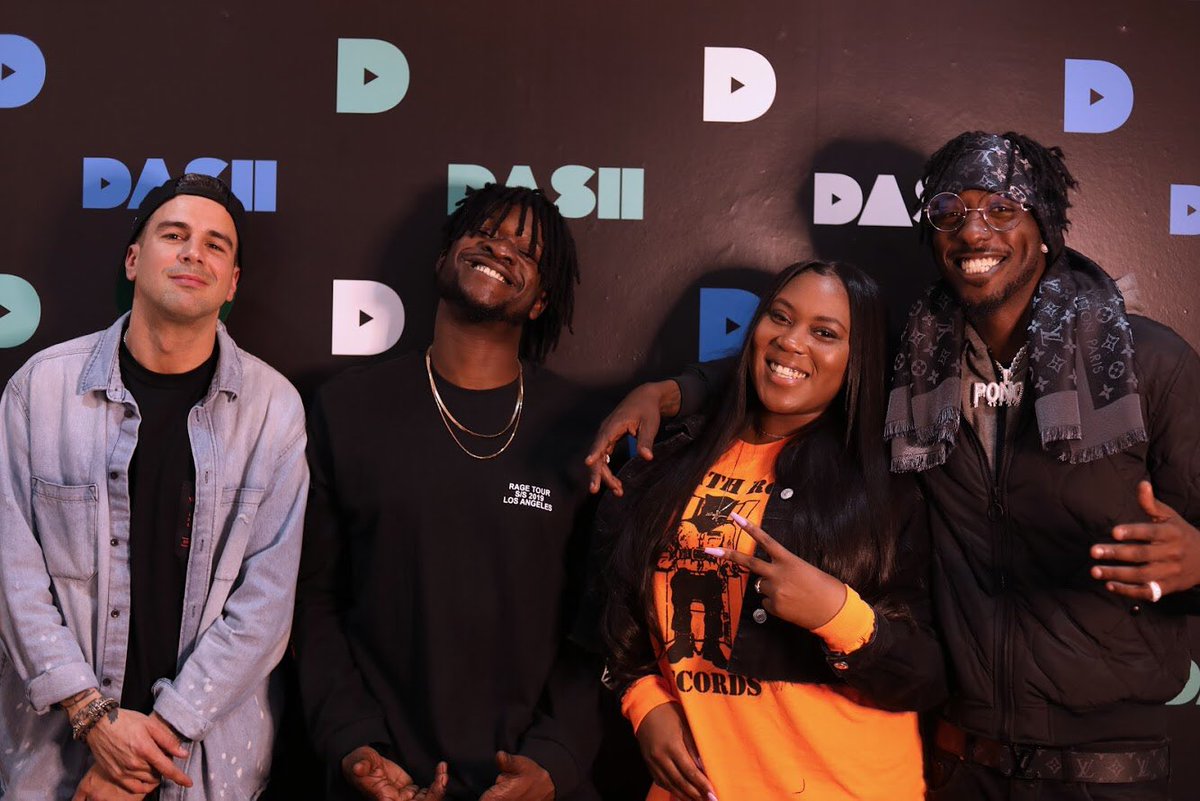 hellacloutshow's tweet photo. New INTERVIEW + back2back 🔥 FREESTYLES w @PonceDeLeioun &amp; @scrufacejean on #HellaClout OUT NOW 📺 - https://t.co/F7MrJZHCQl https://t.co/Qi1e3aBtQ4