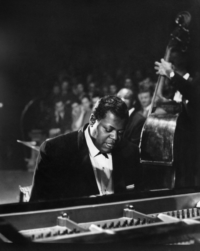 TheJazzWire's tweet photo. Art Tatum & Ben Webster - My One And Only Love
https://t.co/KdFsIQYw6t
#Jazz #ArtTatum #BenWebster #RedCallender #BillDouglass https://t.co/EIXpMmNBwB