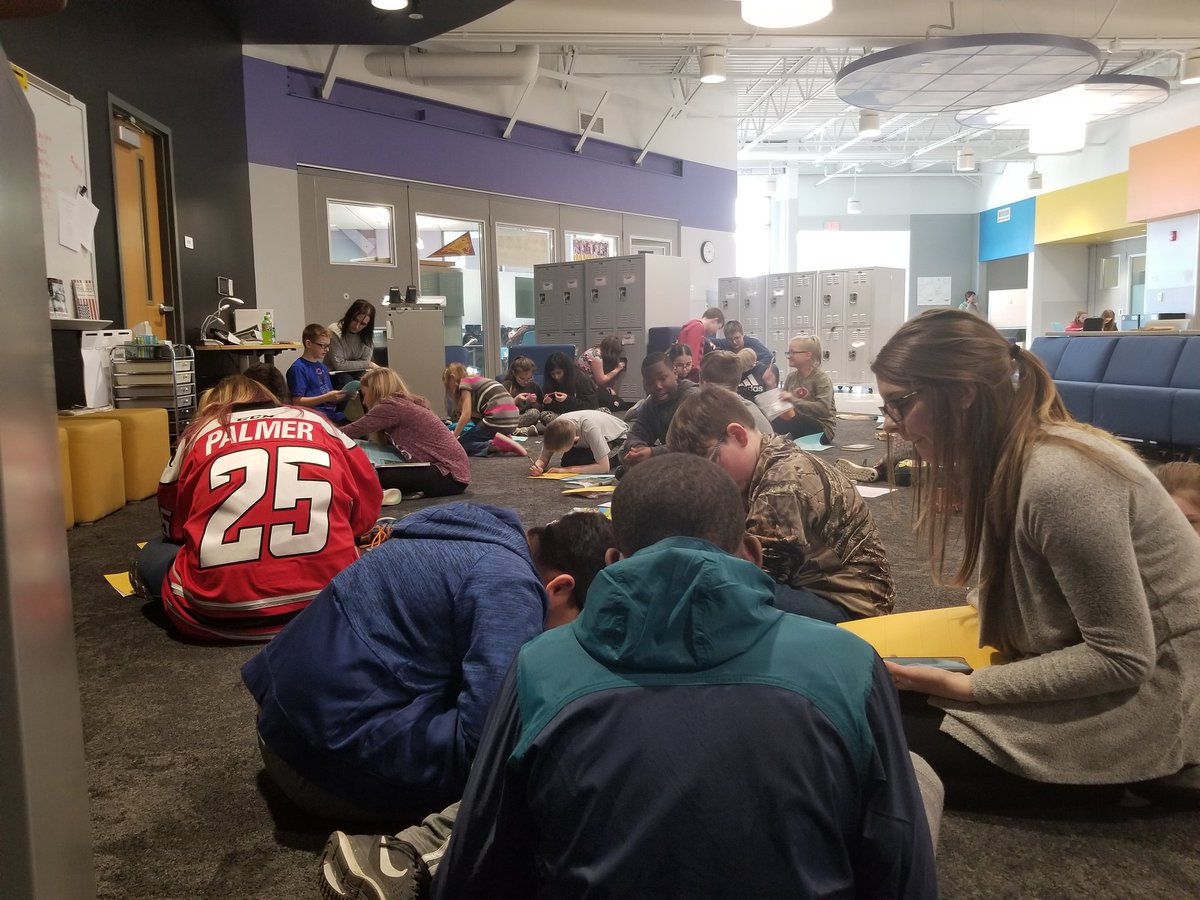 5rfgabel's tweet photo. ISU ed major @MissMGPotter developing her skills with @mrsnelsonin567 in 5th grade reading by finding claims &amp; evidence. #WeAreCC @TCRWP https://t.co/45YBjGjmkE