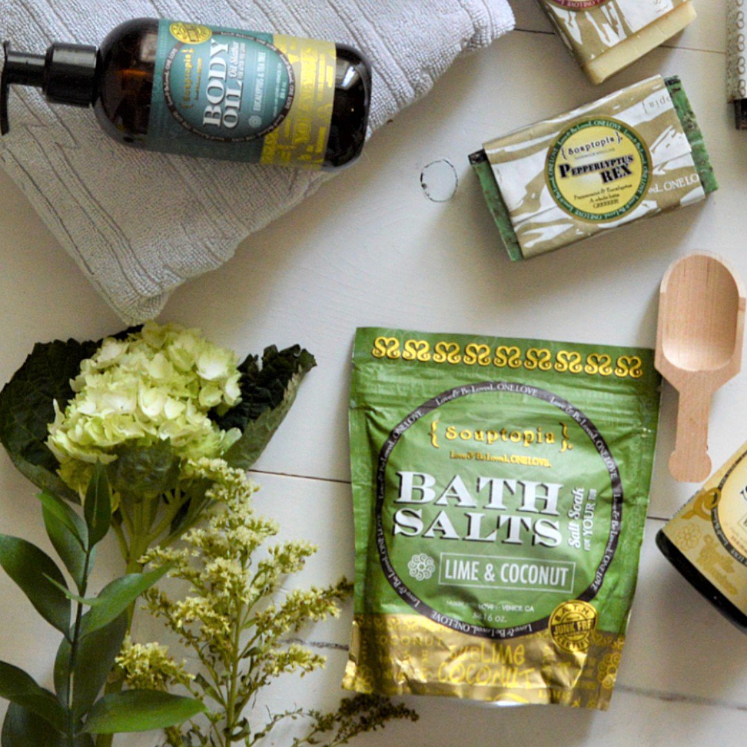 Soaptopia's tweet image. A time well soaked in the tub with our moisturizing and detoxing bath salts is waiting for you!
#tub #bath #body #love #natural #soap