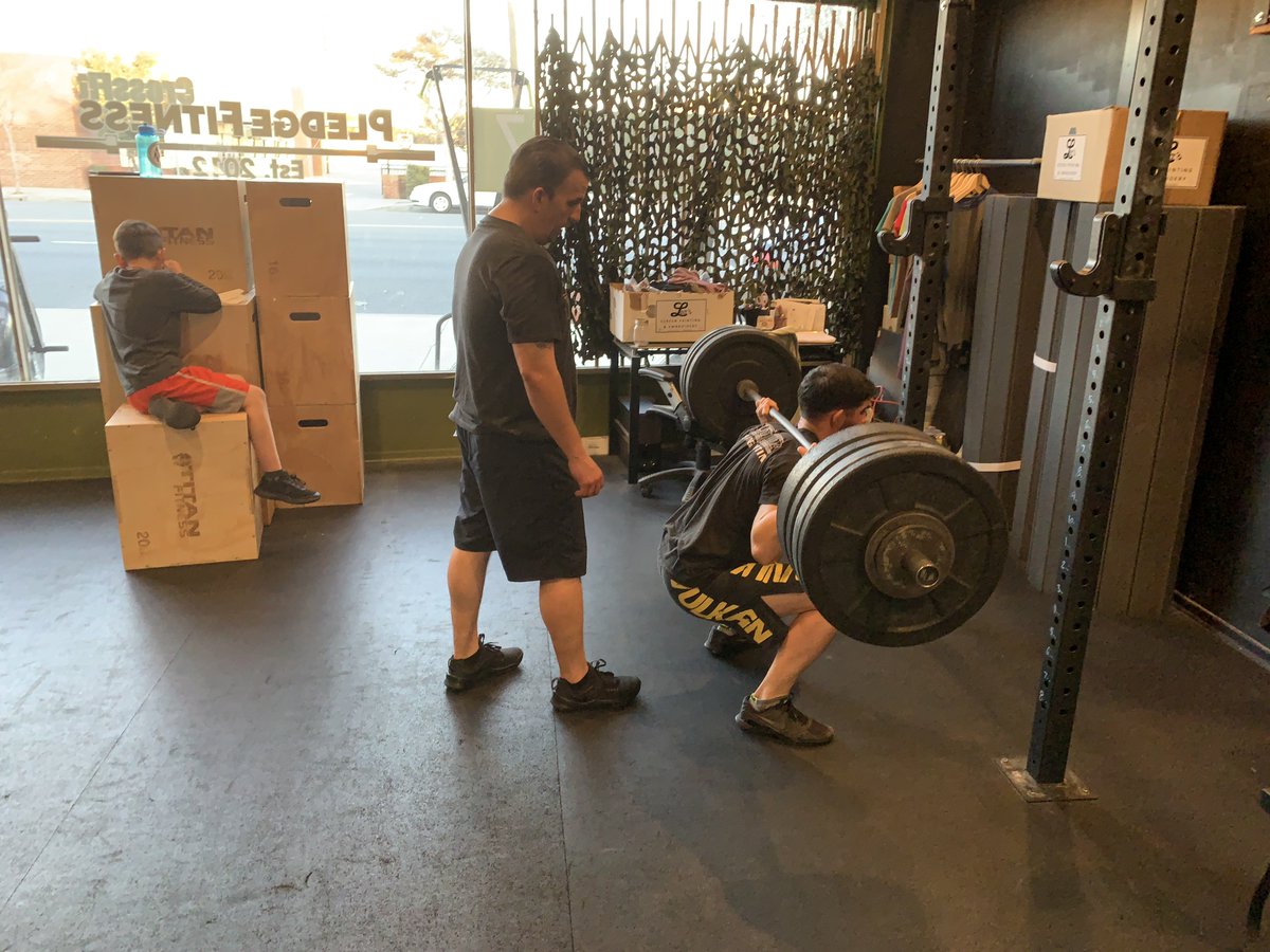 CrossfitPledge's tweet photo. David with a lifetime 3rep PR!
•
•
#wod #crossfitpledge #crossfit #hidowney #downeyca #fitnessjourney #weightlossjourney #fitness #gym #downeycalifornia #friday #squat https://t.co/G1bvj2y4Kz