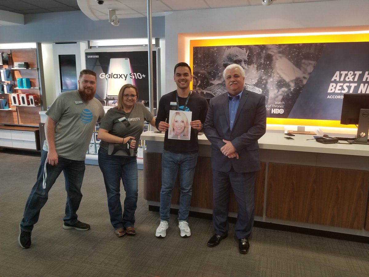 chuck_tedder's tweet photo. Varun, Brandon, Sarah, Lucas and me, at the Rockwall store. Blitzing, and taking care of our customers...Fun Day. #CRFunDayNTX https://t.co/XUwCH0YhN4