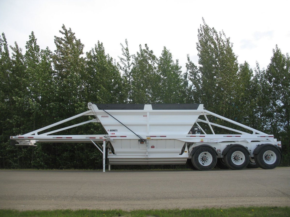 Summit_Trailer's tweet photo. Rentals for all your gravel needs!
Send Ashley an email at: Ashley.holmes@summittrailer.ca or reach her by phone at: 780-995-5847
.
.
#rentals #trailerrentals #summittrailer #summitrentals #rent #hauling #trailers #hoppers #gravel  #arnes https://t.co/a3z5LtLUd9