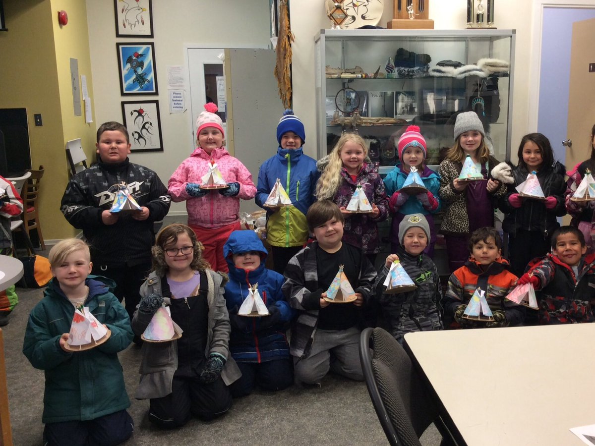 Mrs_B_Room1's tweet photo. Thank you to the Riverton and District Friendship Centre for making the amazing tipi crafts with the Early Years classrooms and the delicious fried bannock!@riverton_ems https://t.co/AqMHqnSkug