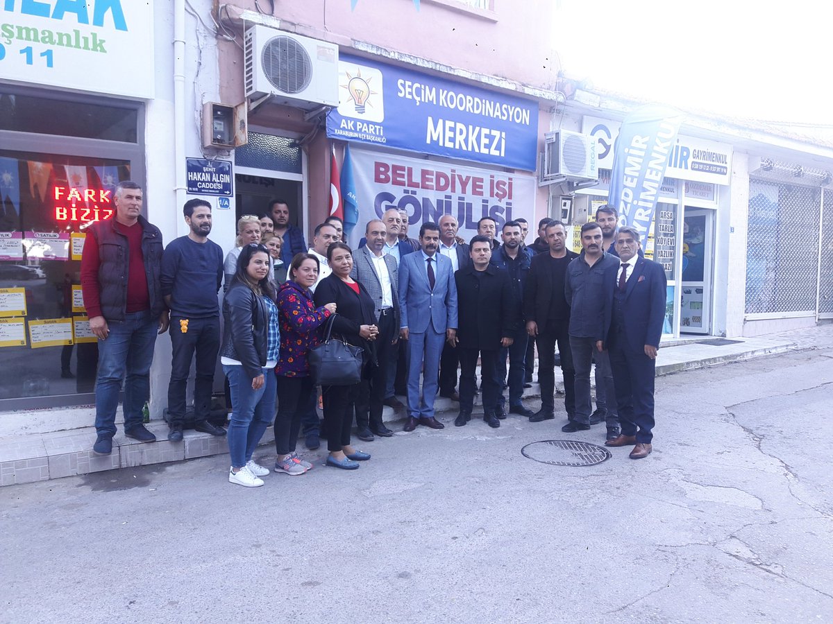 PrHasanKalyoncu's tweet photo. #Cumhurİttifakı Karaburun AkParti Belediye Başkan Adayı @ferhaneroglu35 'nu ziyaret edip,MHP İlçe Başkanımız Fırat Zorlu ile Seçim Ofislerini ziyaret ettik.
Karaburun kararını vermiş,
#bekaiçinmillikararcumhuriçinistikrar https://t.co/f1VdKrq9jo