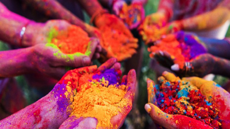 edwardvillage's tweet photo. May your life be filled with colours of happiness,success,fun and laughter.Happy Holi. #Holi2019 #edwardvillage #love https://t.co/MBnvJejFPs