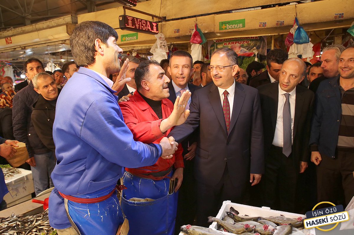 mehmetozhaseki's tweet photo. #Altındağ'da toplumumuzun temel direği olan esnaflarımızı ziyaret ettik. Sıcakkanlılıkları ve yoğun ilgileri gücümüze güç kattı.  Teşekkürler Altındağ.

#BelediyeİşiGönülİşi 
#İşinÖzüHasekiSözü https://t.co/QGZBRVuddt