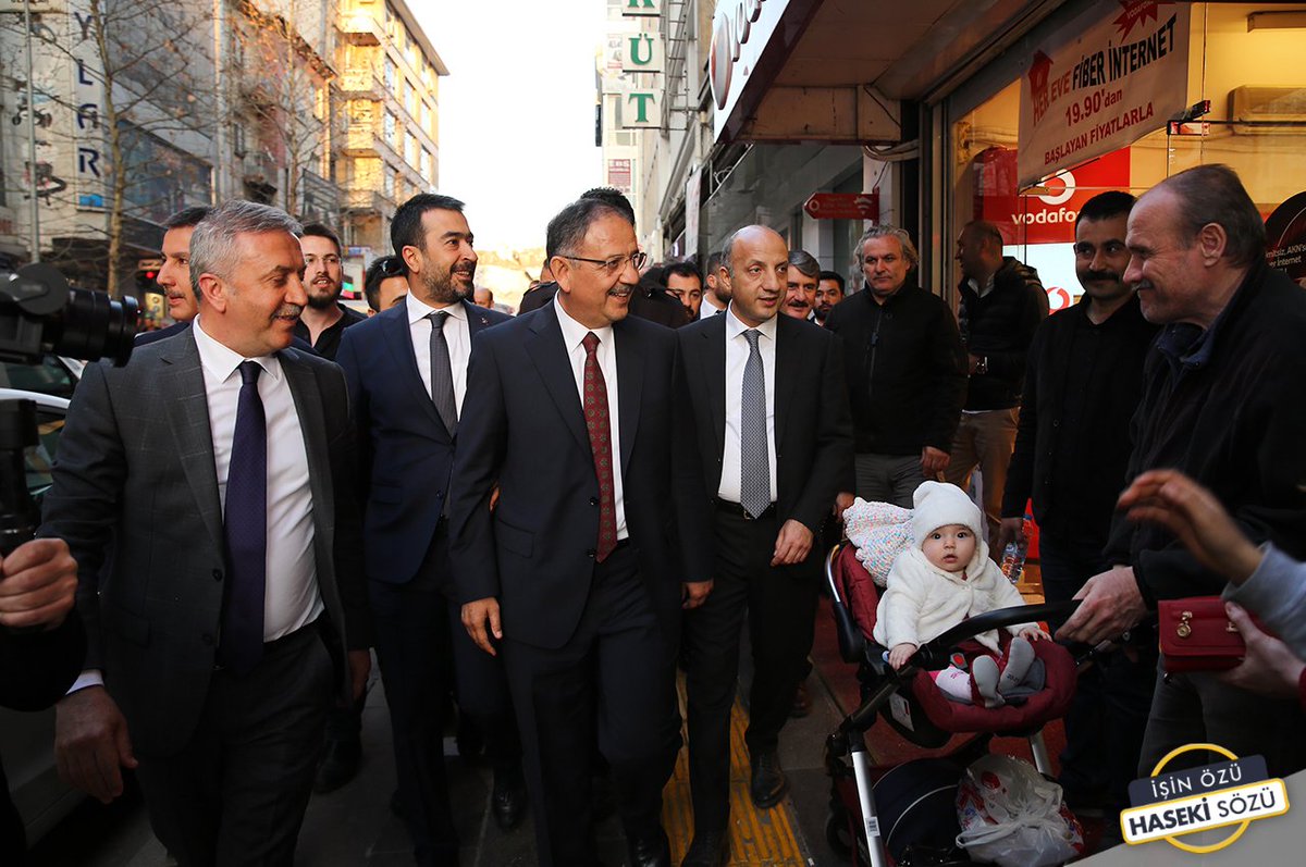 mehmetozhaseki's tweet photo. #Altındağ'da toplumumuzun temel direği olan esnaflarımızı ziyaret ettik. Sıcakkanlılıkları ve yoğun ilgileri gücümüze güç kattı.  Teşekkürler Altındağ.

#BelediyeİşiGönülİşi 
#İşinÖzüHasekiSözü https://t.co/QGZBRVuddt