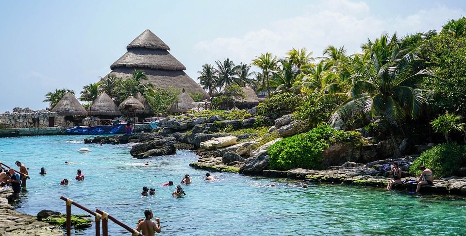 TheRegentNJ's tweet photo. #SpringBreak is right around the corner! @CHiCpeaJC features ten spring break and/or weekend getaways you can start with a flight out of Newark Airport ✈. https://t.co/z2nymcaFdq https://t.co/a56oaBAbwV