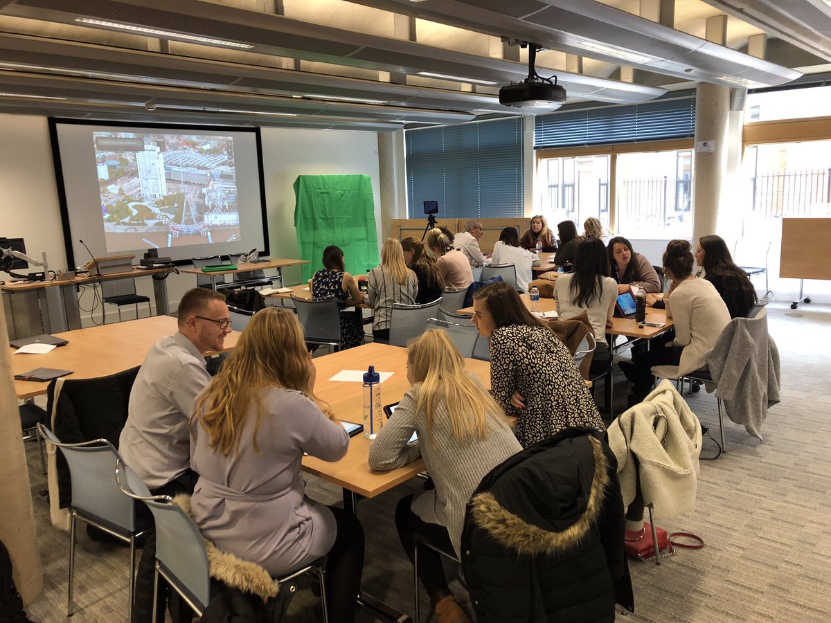 Busy week this week...NQTs making ‘London Tour Guide’ videos <a href="/CamEdFac/">Faculty of Education, University of Cambridge</a> yesterday mixing #greenscreen #garageband #notes #imovie #pages and sharing #EveryoneCanCode materials at today’s NQT conference...good fun had by all! #AppleRTC #EveryoneCanCreate <a href="/AppleEDU/">Apple Education</a>