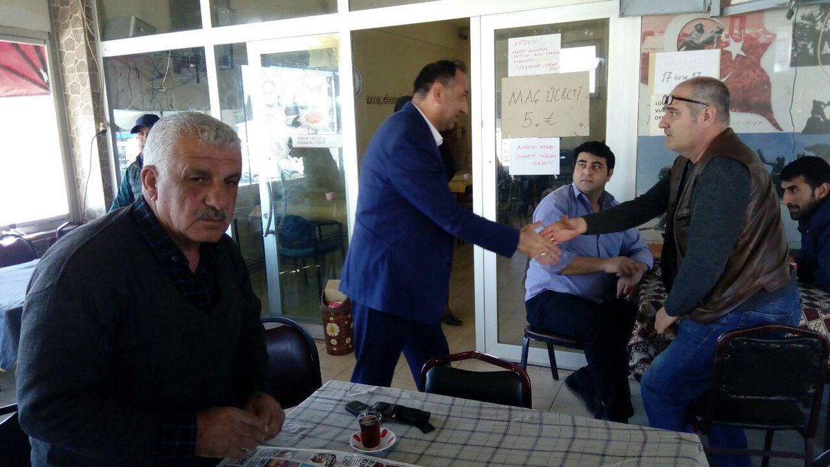 HDPBalikesir's tweet photo. Bandırma'da HDP MYK üyesi Çilem Küçükkeleş ve Balıkesir Büyükşehir Belediye eş başkan adaylarımız Yurdanur Güven ve Ali Kenanoğlu ile birlikte seçim çalışması yaptık...
#BirlikteDemokrasiye https://t.co/NmQdo5FQZv