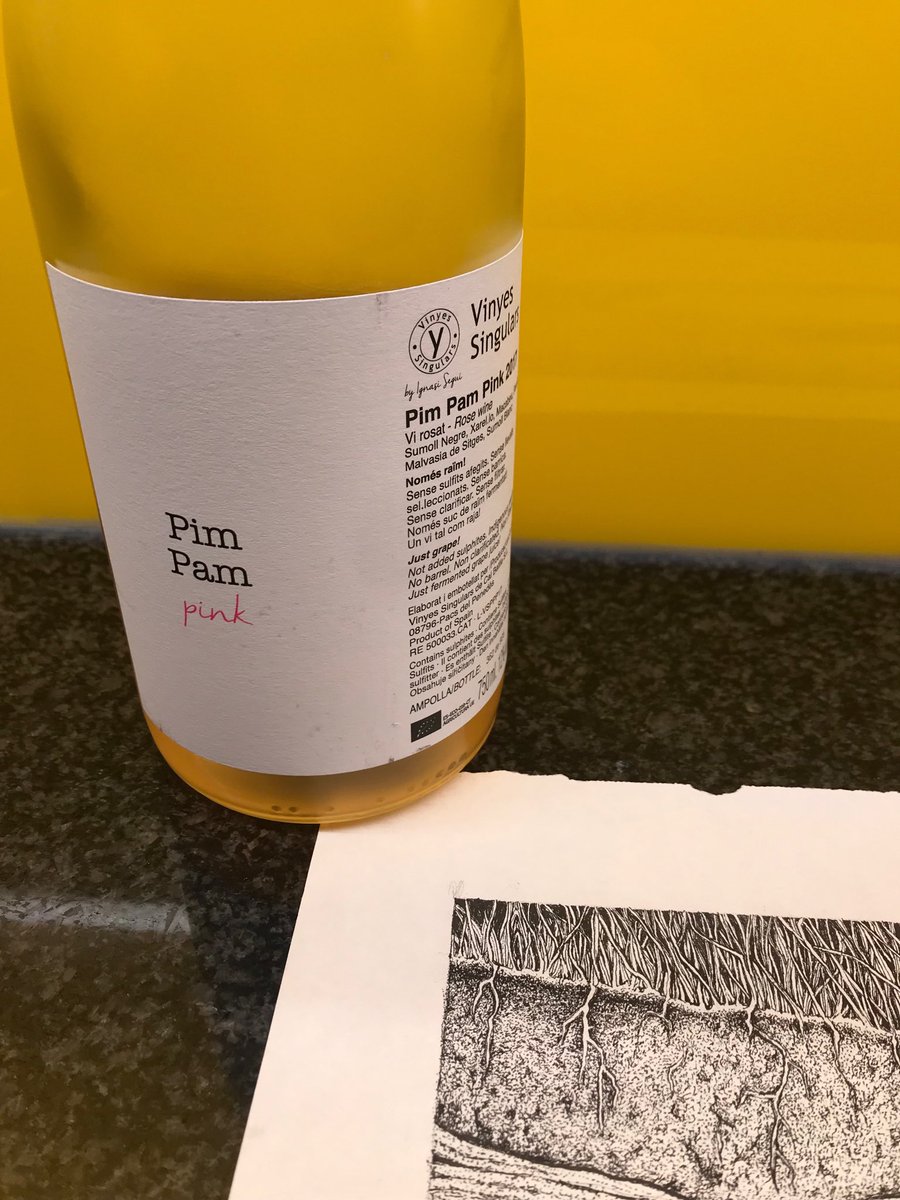 ApeHike's tweet image. Big thanks to ⁦@nativefeasts⁩ for this lovely bottle, tucking in whilst ⁦@galiadurant⁩ finishes the soil drawing for our Field Blend label #FridayFunTimes