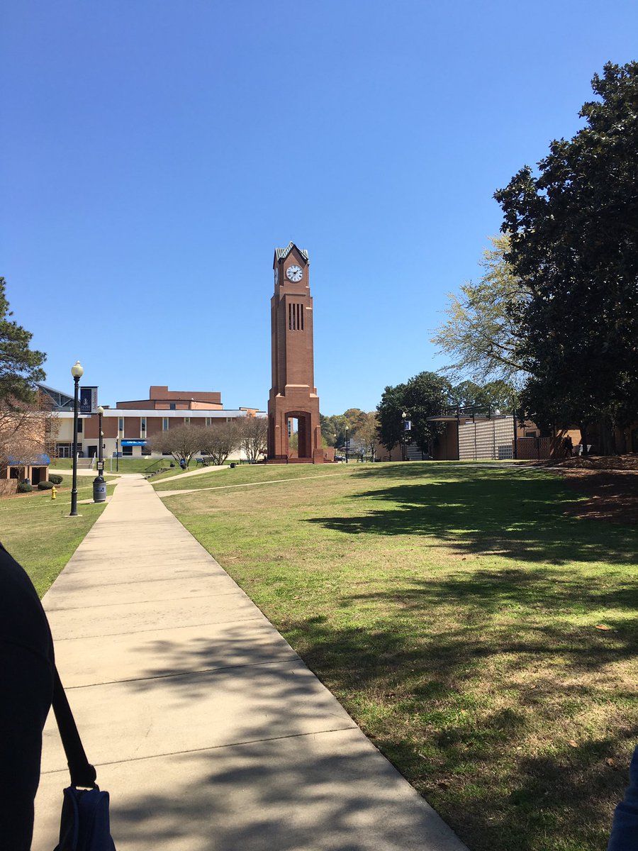 rannahshell's tweet photo. It’s a lovely day for a campus tour!! @ColumbusState @GEARUPGeorgia #GEARUPWorks #PLI https://t.co/i4LHuGPocu