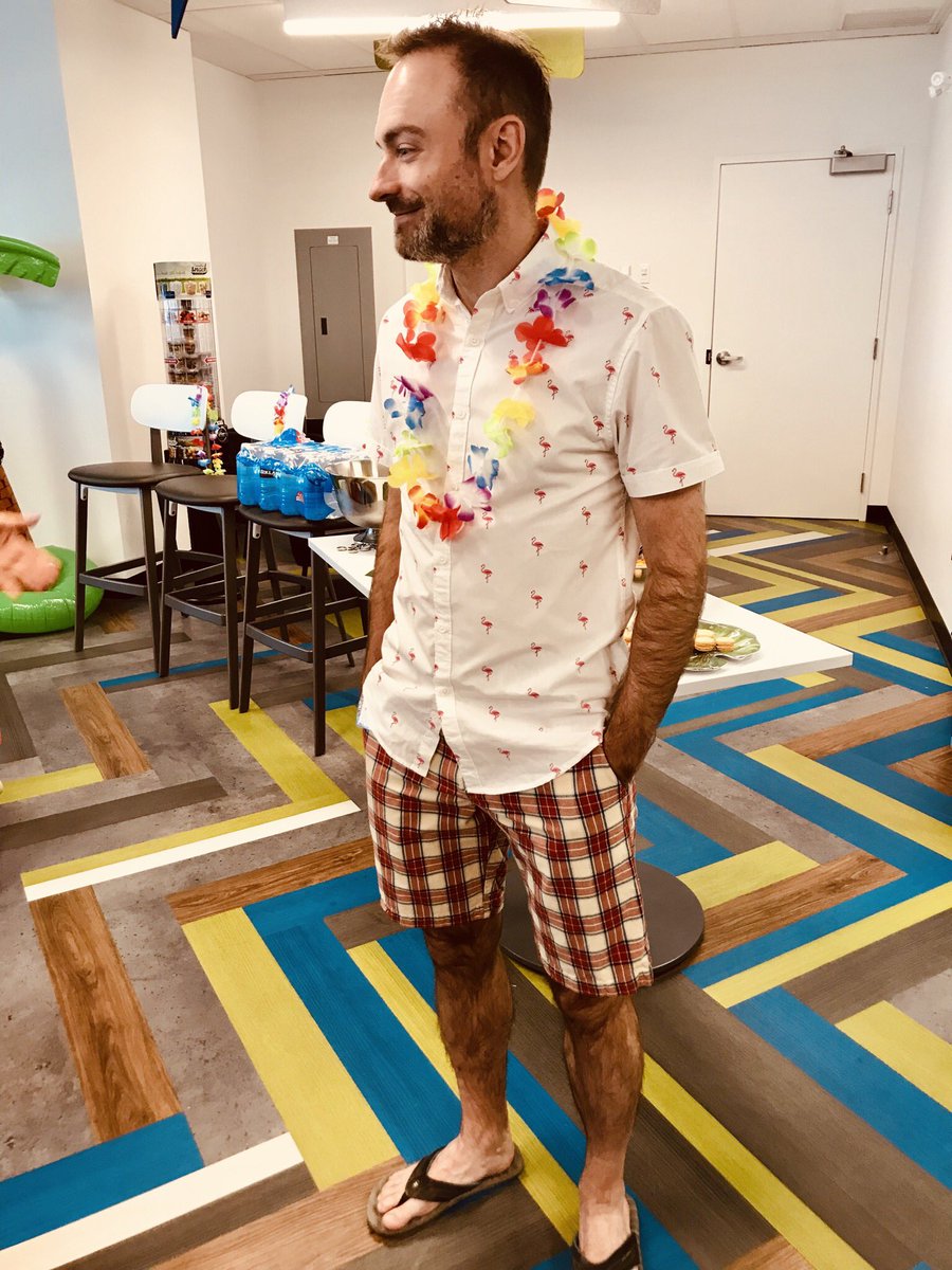 Tin_Acious's tweet photo. Let’s beat the winter blues . #hawaiianshirt day @CalianGroup #lifeatcalian https://t.co/wHNxTz8vIh
