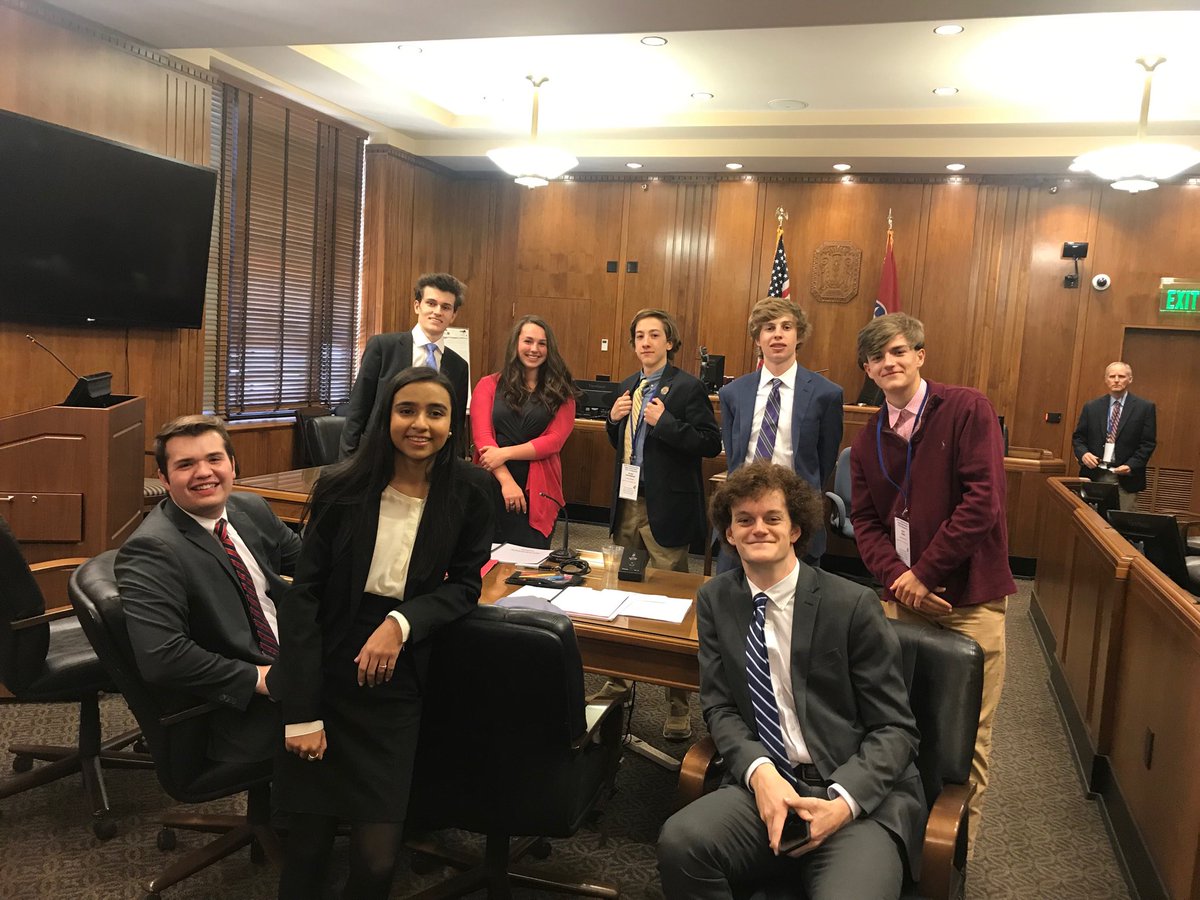 Prosecution side is ready for action at the State Mock Trial tournament! ⁦@SMMHSEagles⁩ #SMMHSSoars #LegalEagles