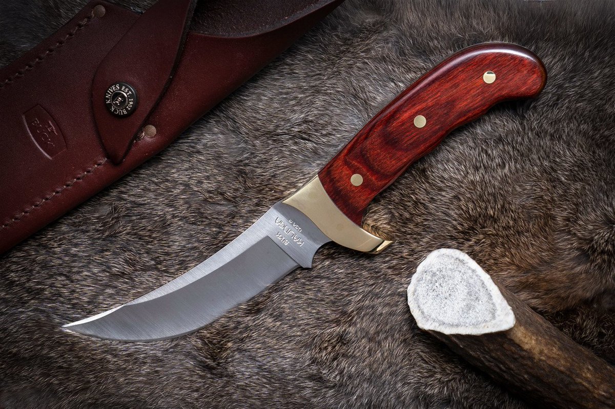BuckKnives1902's tweet photo. "We like to feel that the Buck Kalinga is also the badge of authority for all sportsmen to wear." Al Buck, 2nd generation owner, Circa 1969. https://t.co/aWW6m9BBlN #huntingisconservation #huntingheritage #elkhunting #bigbucks #deerhunting #huntinglife https://t.co/6iqx5EnHY3