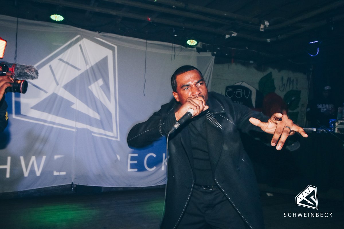 schweinbeck's tweet photo. @dondelleones LIVE last night at the #SchweinbeckIndustryMixer at the @BASEMENT_EAV! Don't miss the next one 4/25 + also won a @kaoticaeyeball https://t.co/uRGE0vs0cr