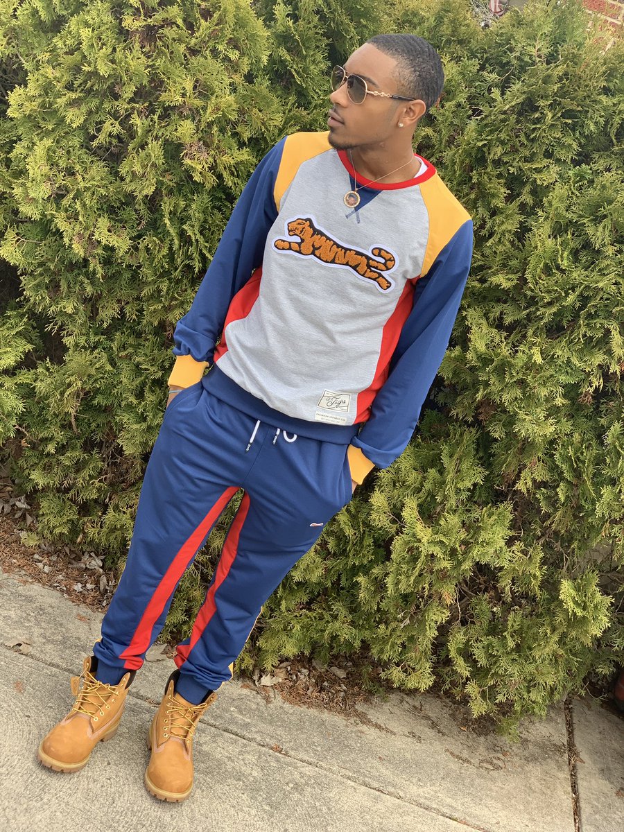 itzmoneymike's tweet photo. I just want to go get one more bag for my lil nigga, want to be rich forever for my dog βπΎπ Long live Kyren π€ #LLKYREN https://t.co/FRmkW5t7CR