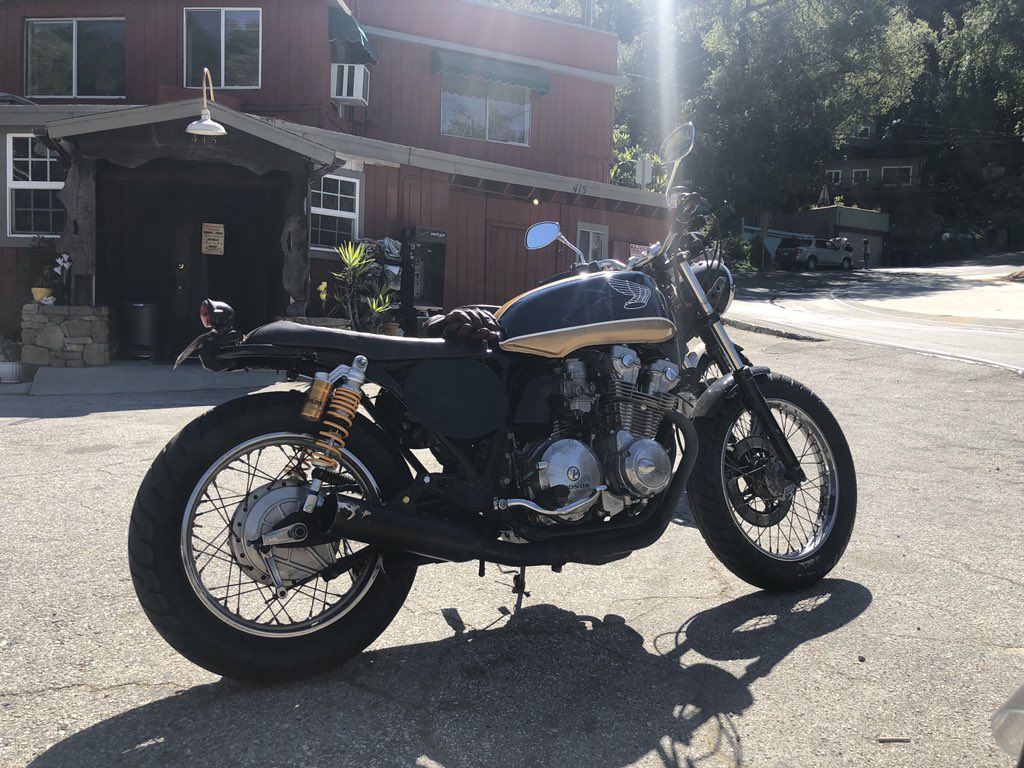 RideFastDieOld's tweet photo. Up and running! #cb750 #vintagehonda https://t.co/BI5QdgyUgz